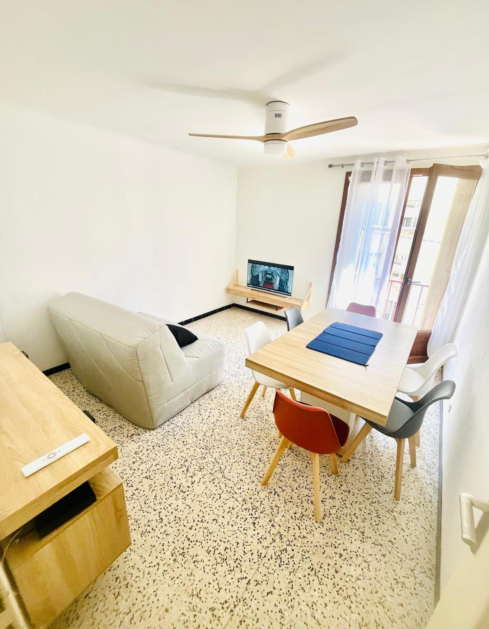 Au Pied Des Remparts Apartment *